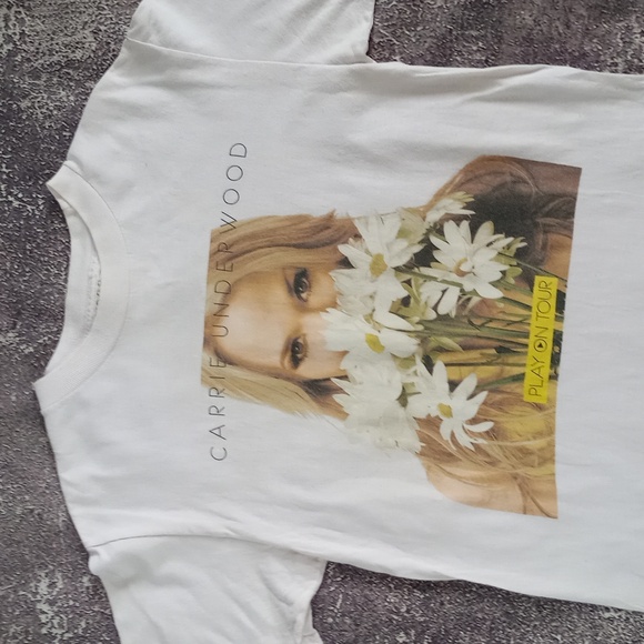 Carrie Underwood Play On Tour Band T-Shirt UNISEX - Picture 4 of 6